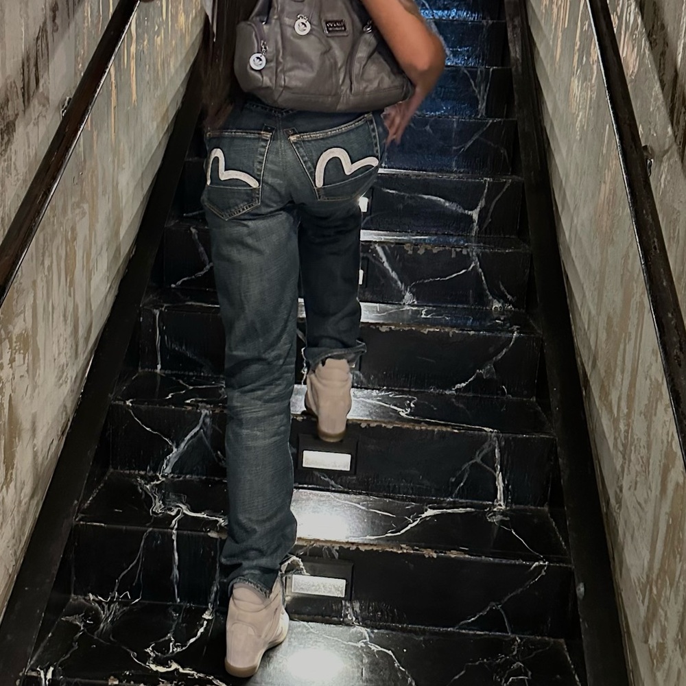 evisu - Picture 3 of 3